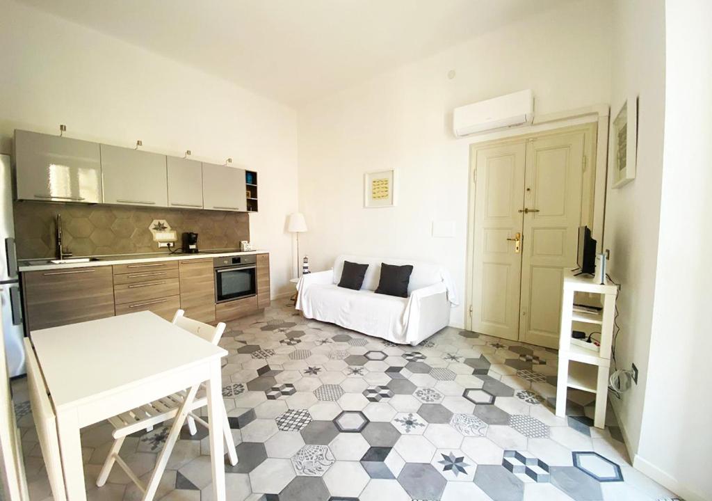 LaureLiving Holiday Home Margherita Centro - 3