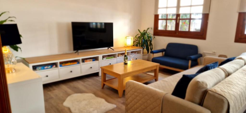 Casa Sol y Mar Torrox Costa, 3-Bedroom Holiday Home, 250m from Beach - 5