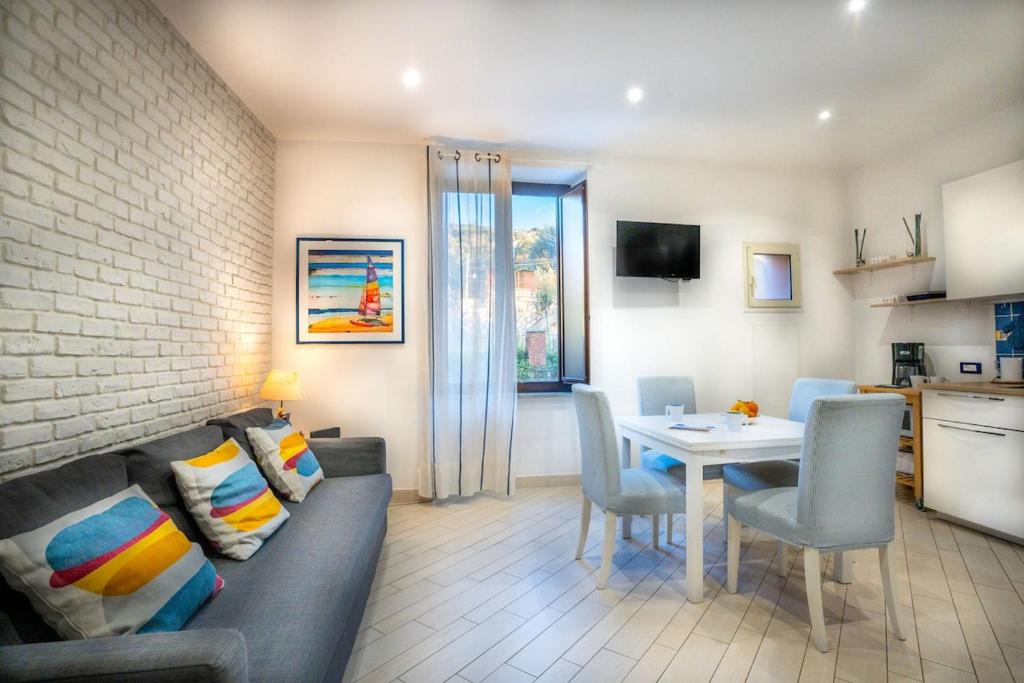 Flat Quisisana, 1BR, sleeps 4, central Sorrento - 3
