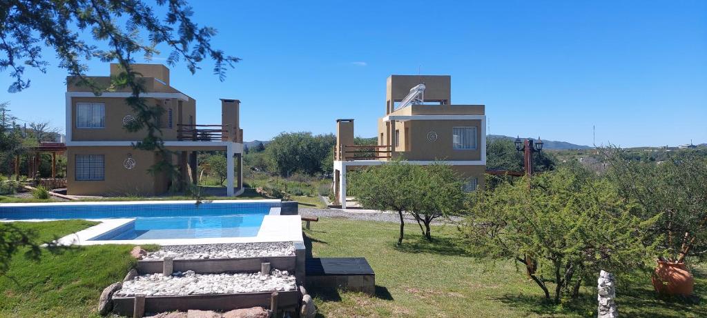Cuatro Elementos Housing - 1