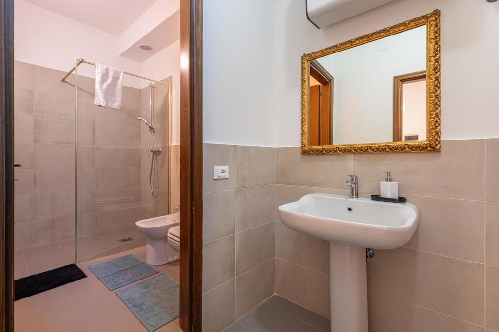 Domus Aurum - Raffinato e Confortevole Appartamento in Centro Storico fuori dalla ZTL - 4