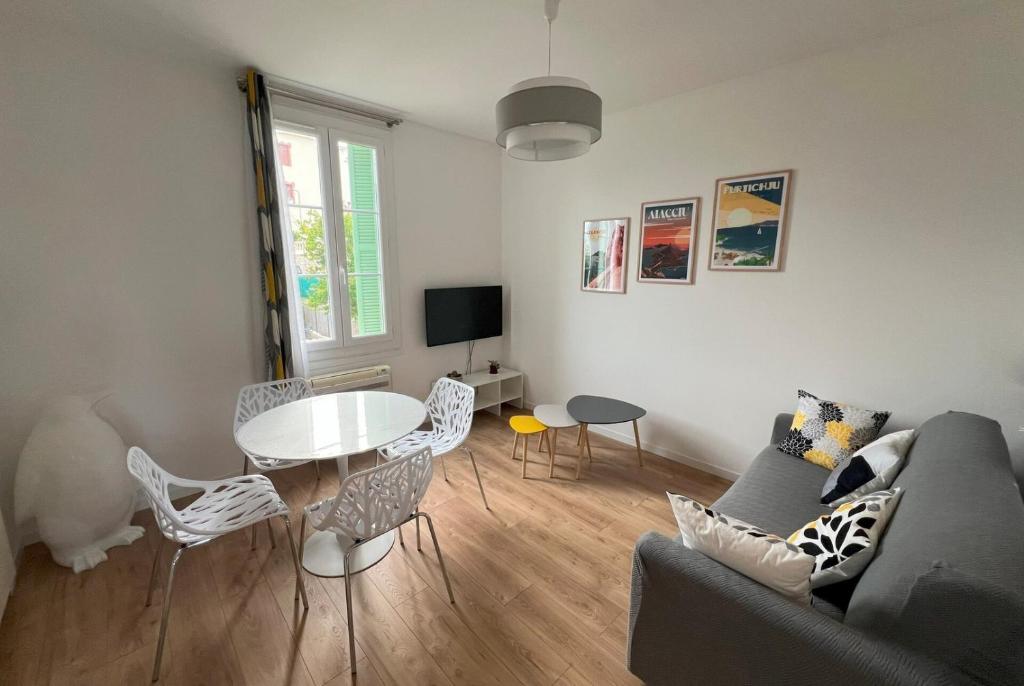 Aurélie - Charming 1Br Trottel Beach - by TGB - 1