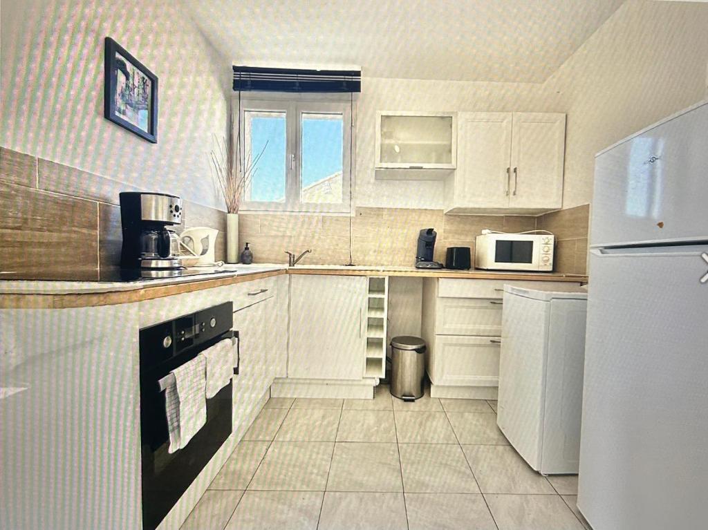 Centre Carcassonne apartment with private sunny terrace - 3