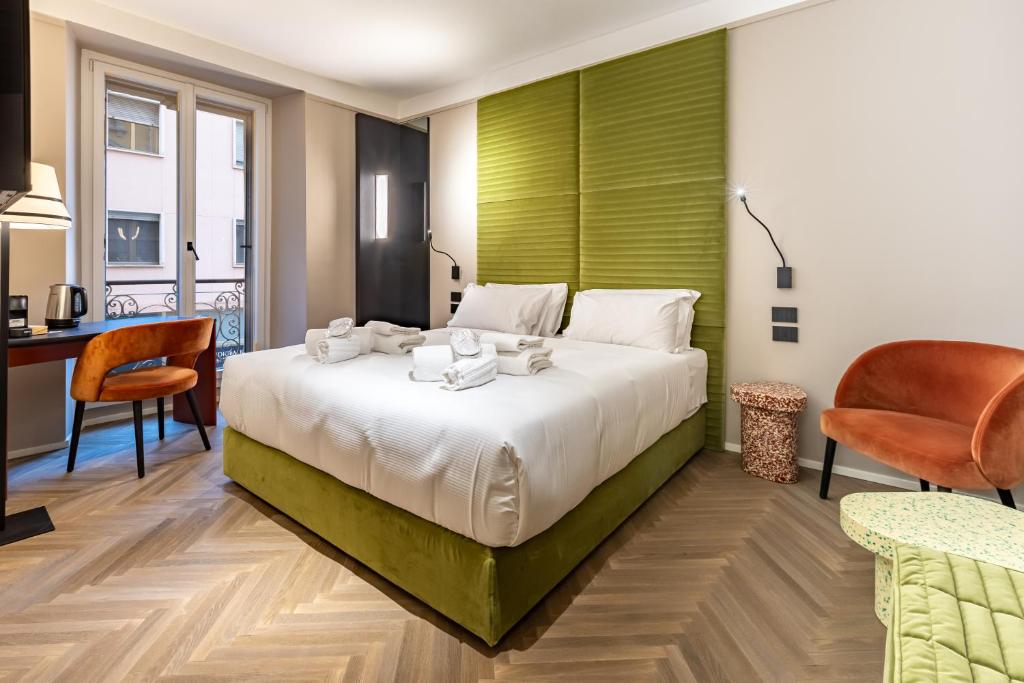 Golden Root Milano - 1