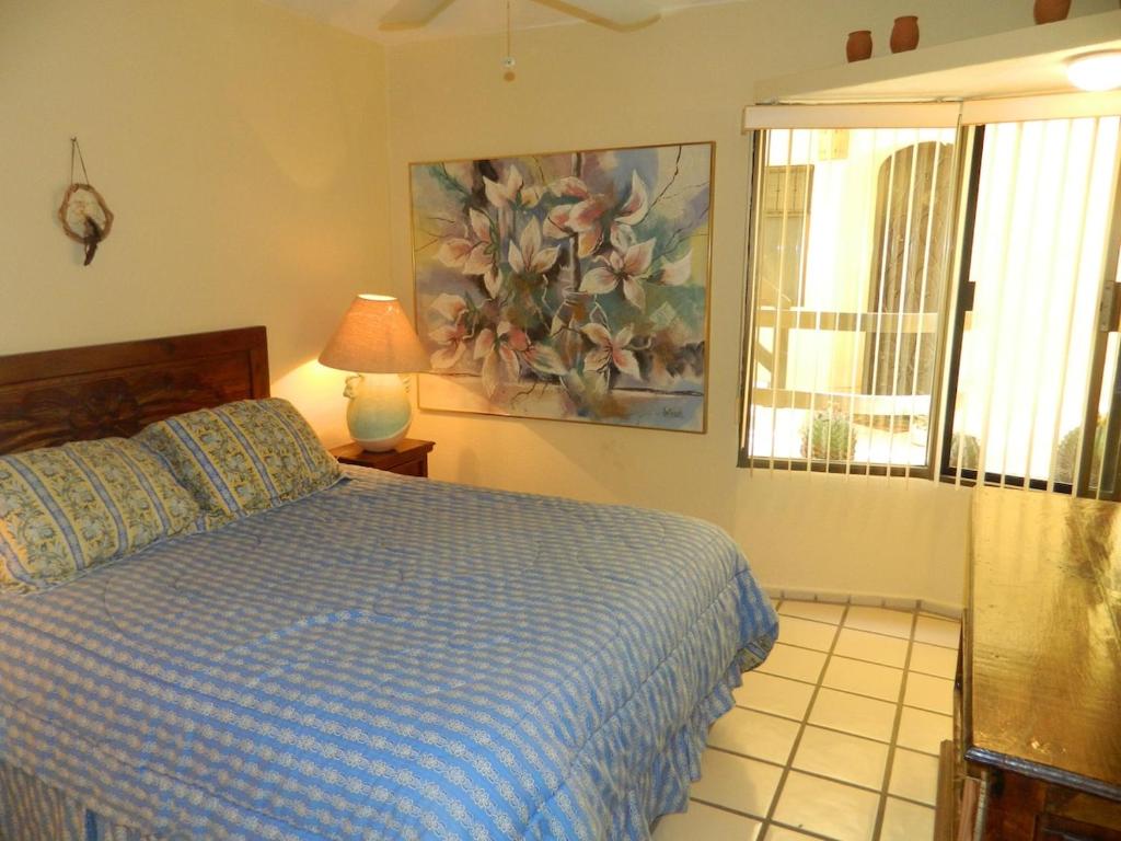 Club La Costa Hotel Zone Beautiful 1 Bedroom Condo Across From The Beach - 2