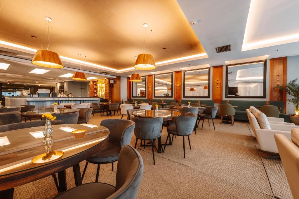 Pub/Lounge