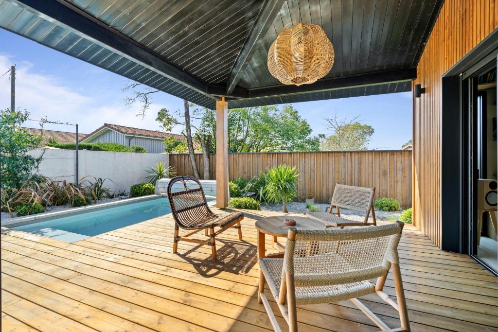 Villa design, charme avec piscine - 1