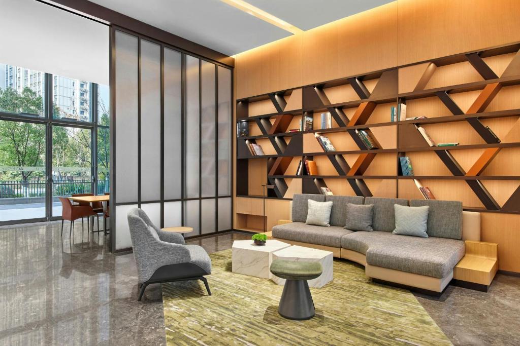 AC Hotel by Marriott Hangzhou フロント・ロビー