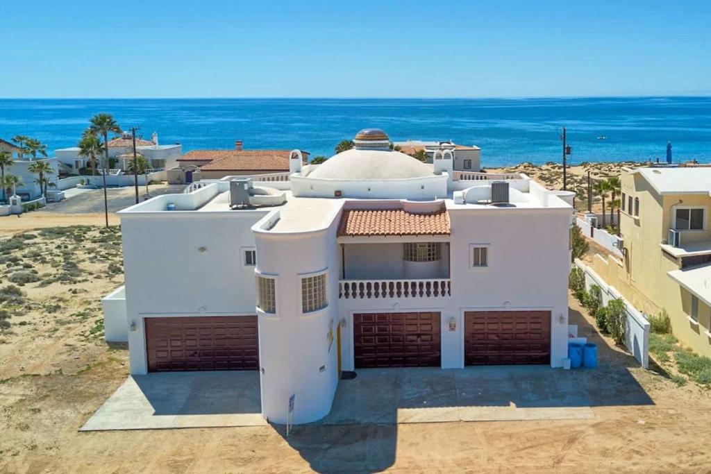 Spacious and Traditional Home Villa Hermosa I - 1