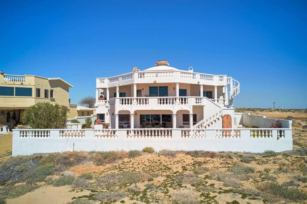 Spacious and Traditional Home Villa Hermosa I - 3
