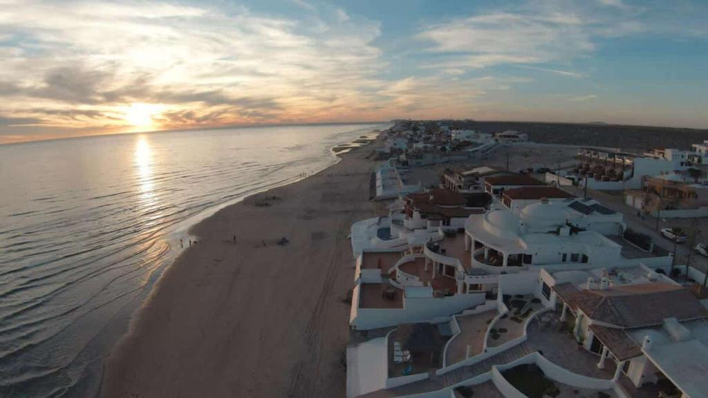 Spacious Home in Las Conchas Villa de la Playa - 3