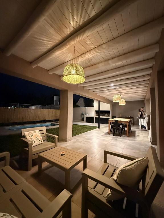 La Casina, ubicación ideal en Chacras de Coria - 4