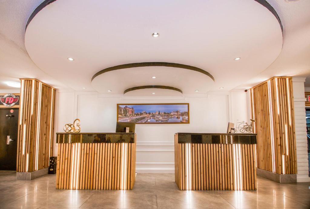 Lobby, The Vic, an Ascend Collection Hotel in Victoria (BC)