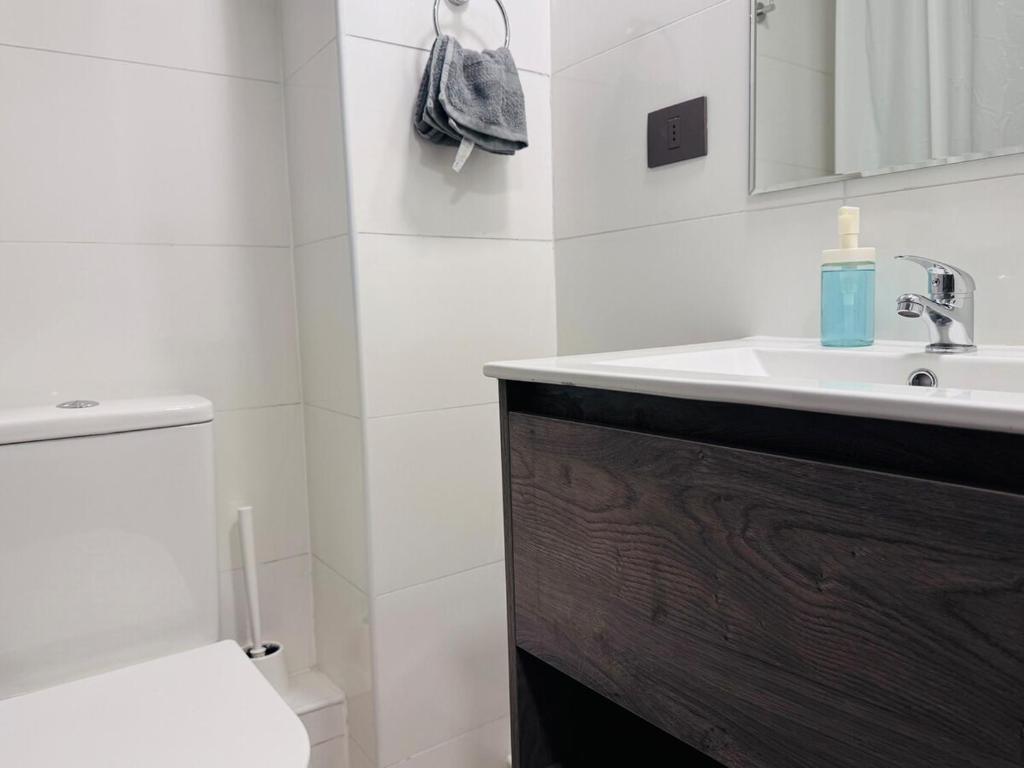 La Florida Studio - Metro - Clinics - Shopping - 3