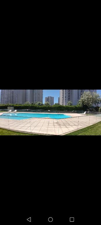 Departamento a un costado de playa peñuelas y casino - 2