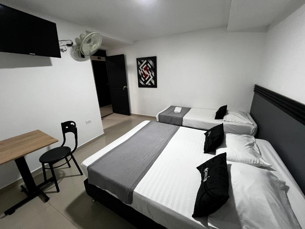 Hotel Laureles de Aburrá - 4