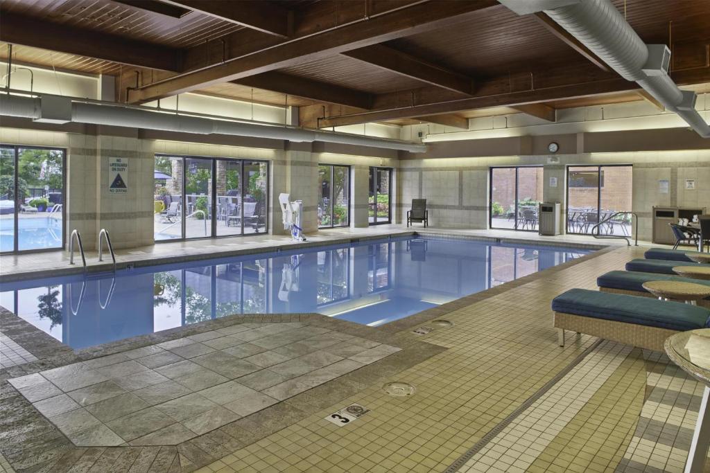 DoubleTree by Hilton Akron Fairlawn 호텔 이미지 1