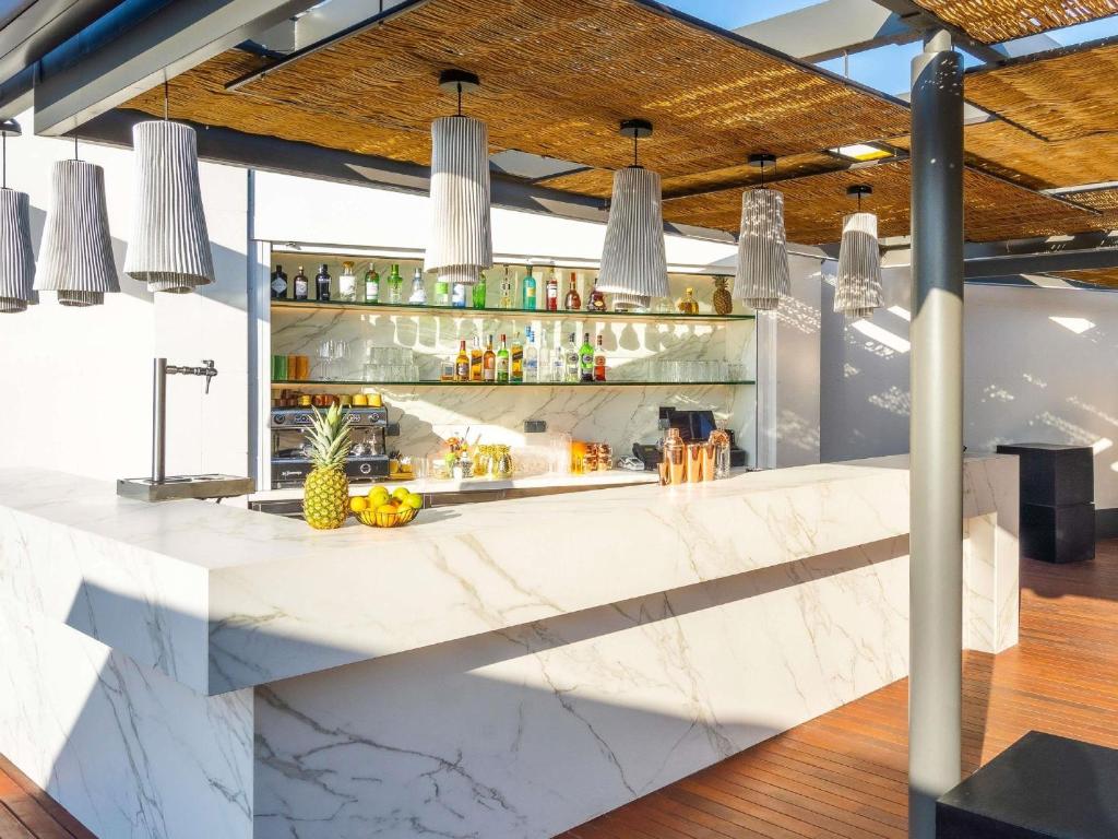Pub/Lounge