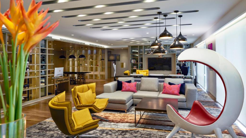 Bar/lounge