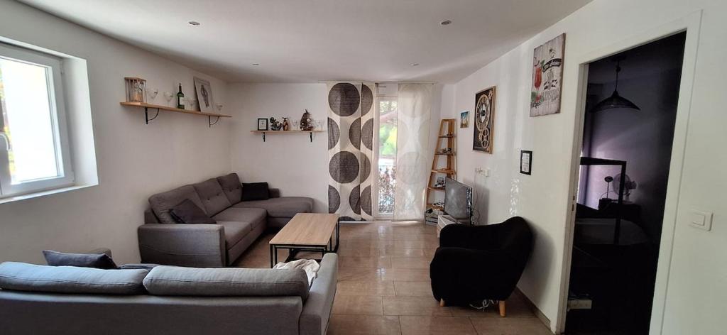 Spacieux 6 pers, proche gare et centre ancien, clim, wifi - 1
