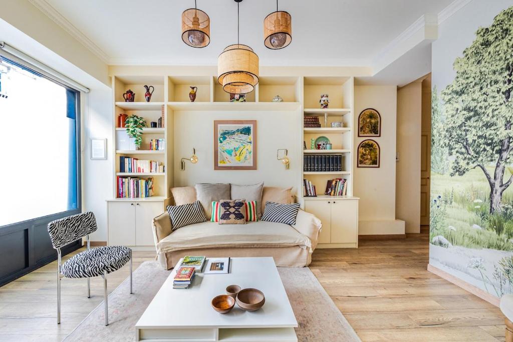 Boutique Parisienne 3 BR Eiffel Tower - 2