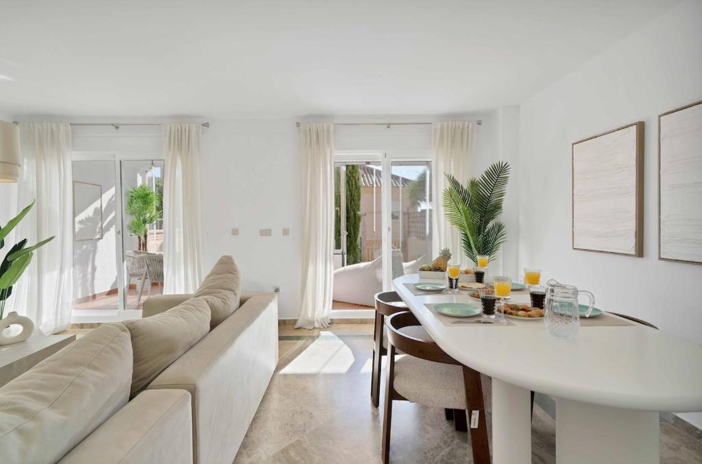 Villa Mare - Seaview Luxury House with Private Jacuzzi - 2
