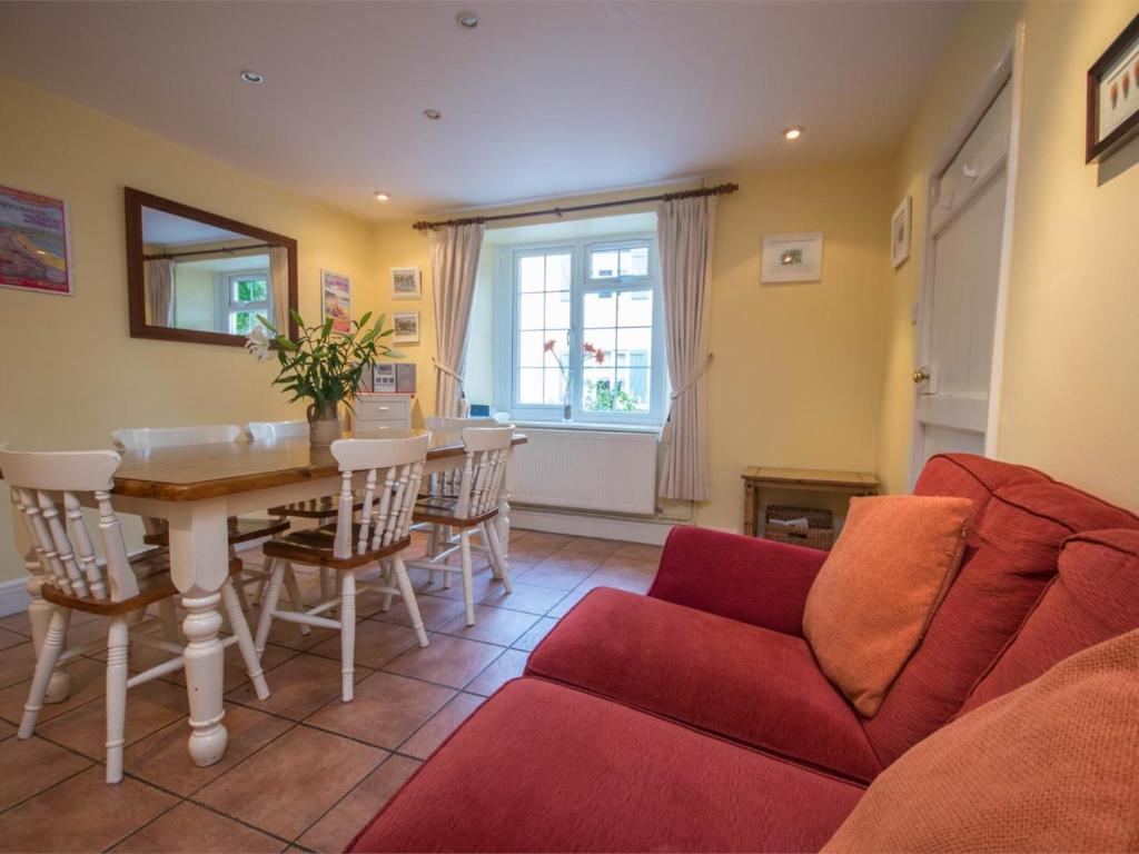 3 Bed Cottage Weymouth (oc-dc053) photo 6