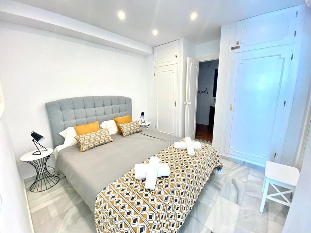 Aguamarina IV Frontline Beach, Direct Sea Views - 4