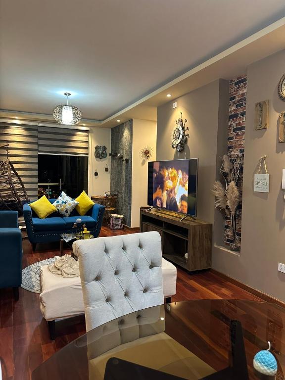 Departamento de lujo domotizado en la mejor zona de Cochabamba, frente al Paseo Aranjuez - 4
