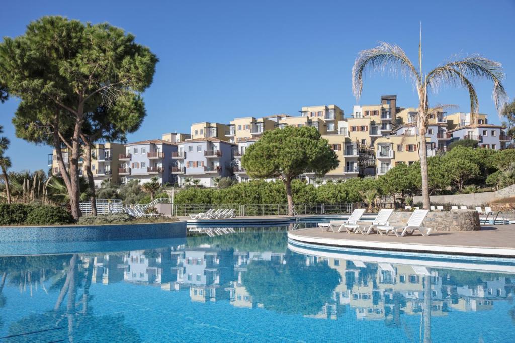Aria Claros Beach & Spa Resort – All Inclusive 24H — Swimming pool in Özdere, Izmir