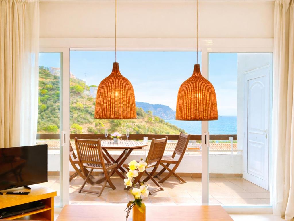 Luxury Duplex - 2 Terraces - Private Beach - 4