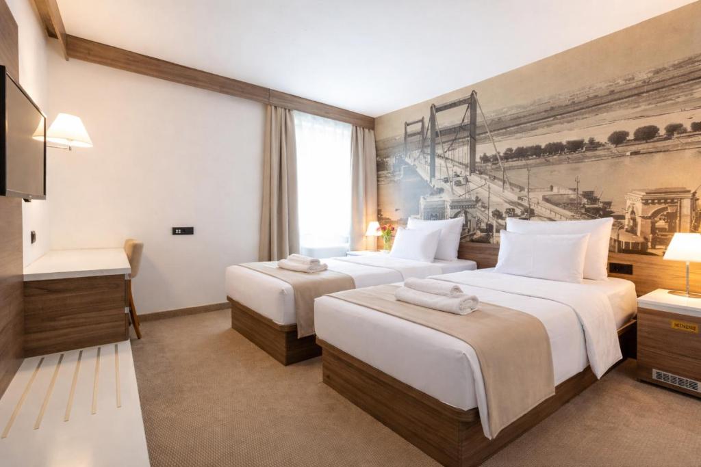 Hotel Royal Inn - 2
