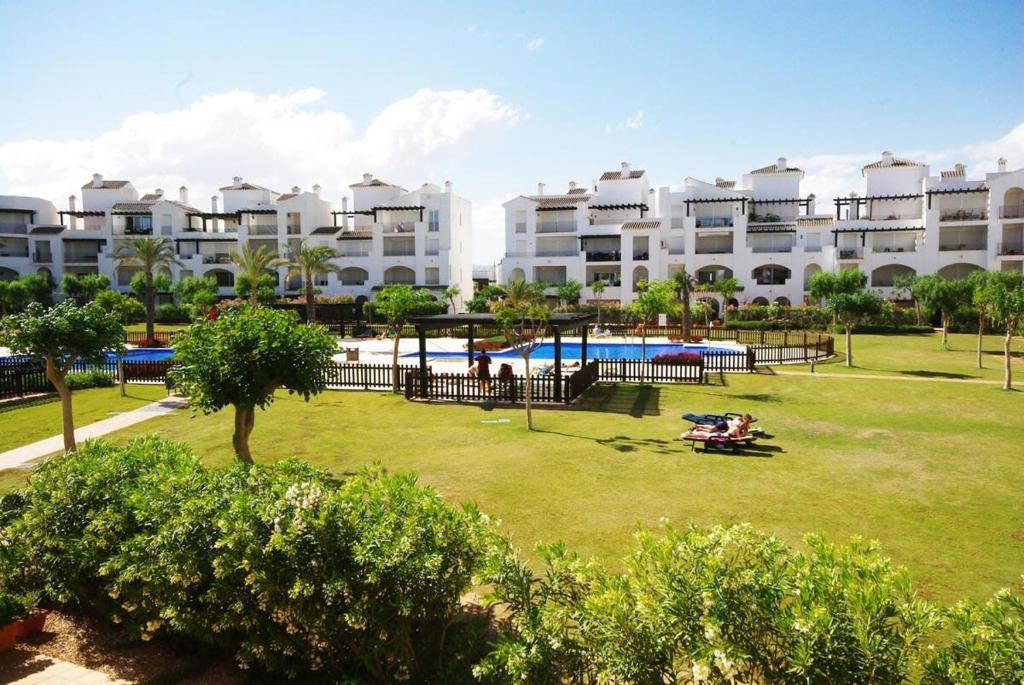 First Floor Apartment Near The Town Centre - AA511LT - 1