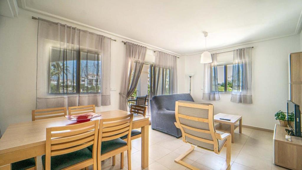 Lovely 2 Bedroom Apartment - AA811LT - 4