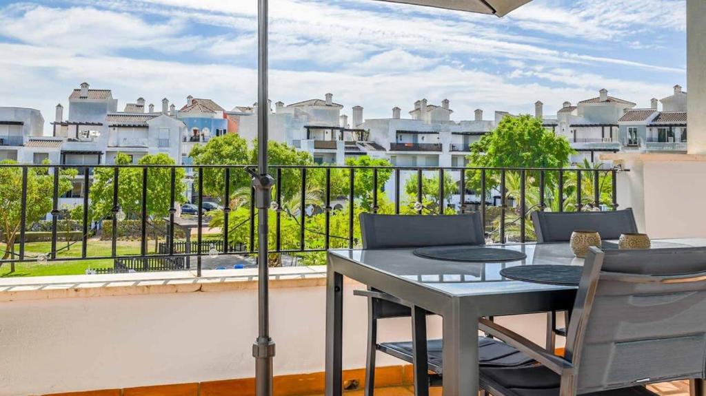 Two bedroom apartment overlooking the pool - CO1222LT - 1
