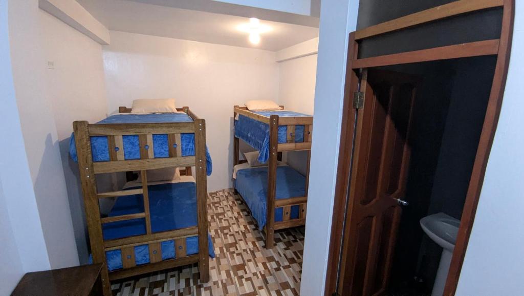 Aguilar Apaza shared Room - 3