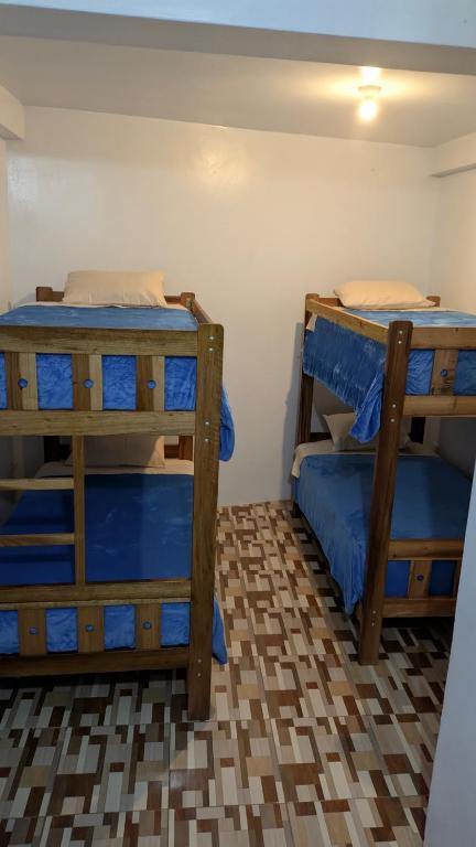 Aguilar Apaza shared Room - 5