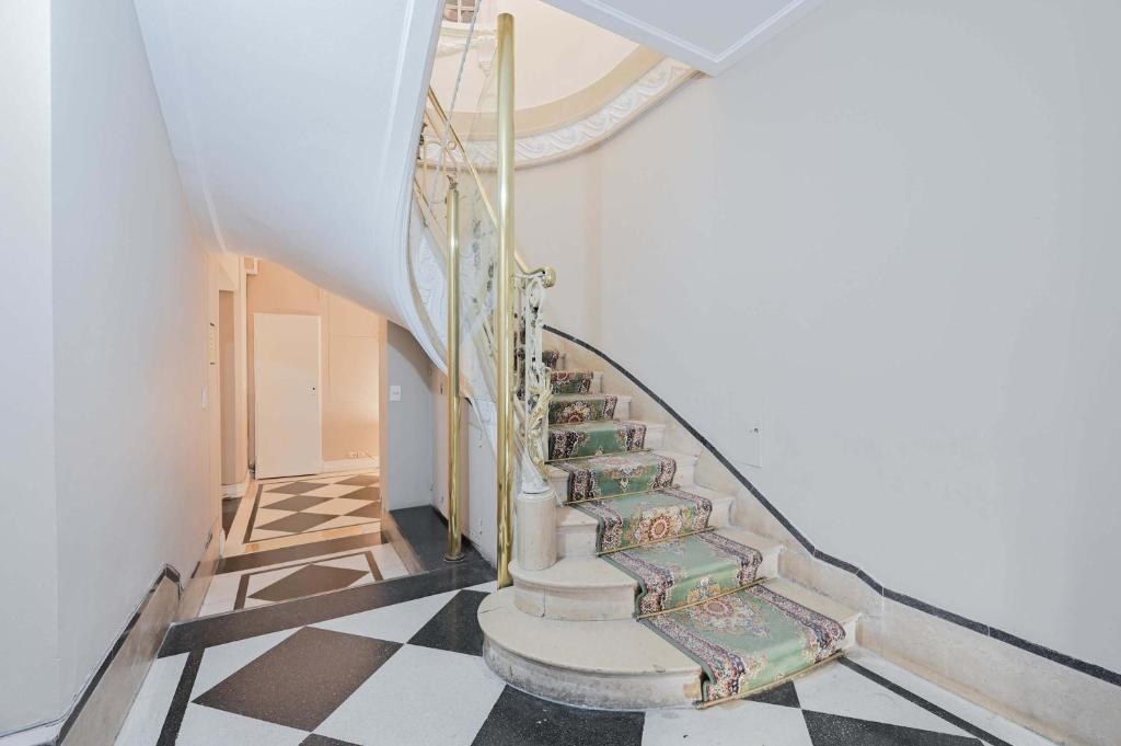 LDV Aparts 2B by MOT Rentals - 3