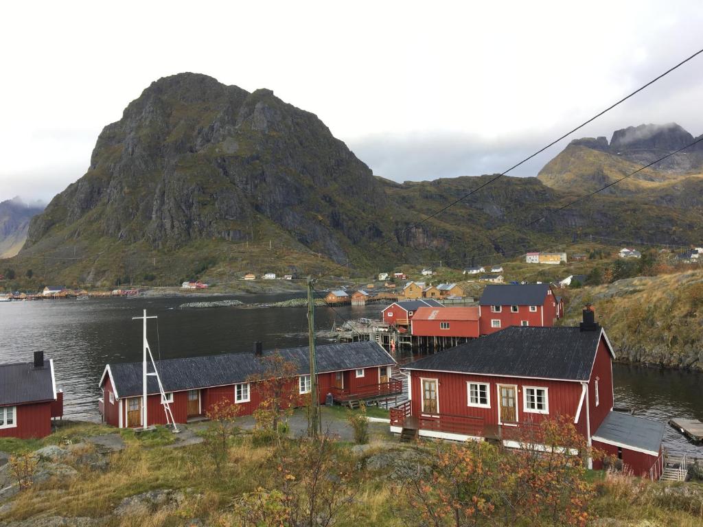 Buodden Rorbuer - Fisherman Cabins Sørvagen photo