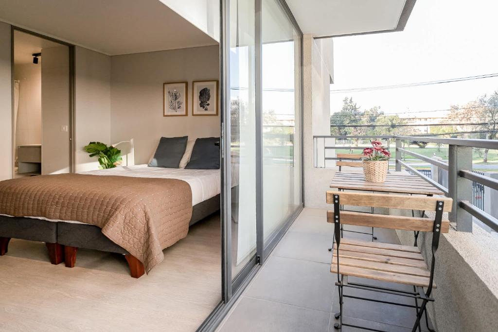 Chic Retreat in Nunoa Perfect Studio for 2 - 5