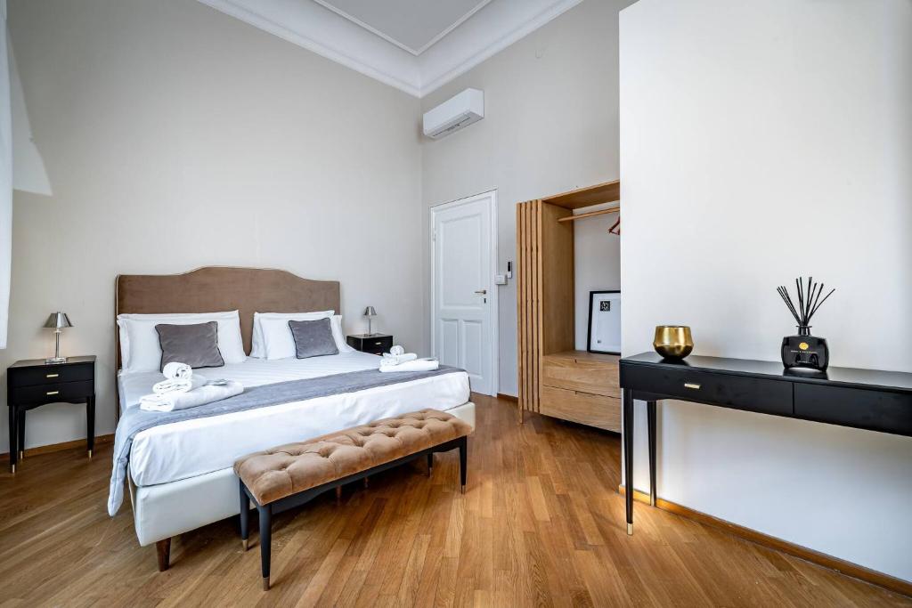 YD Comfort & Style in Central Florence 3BR Apartment - 1