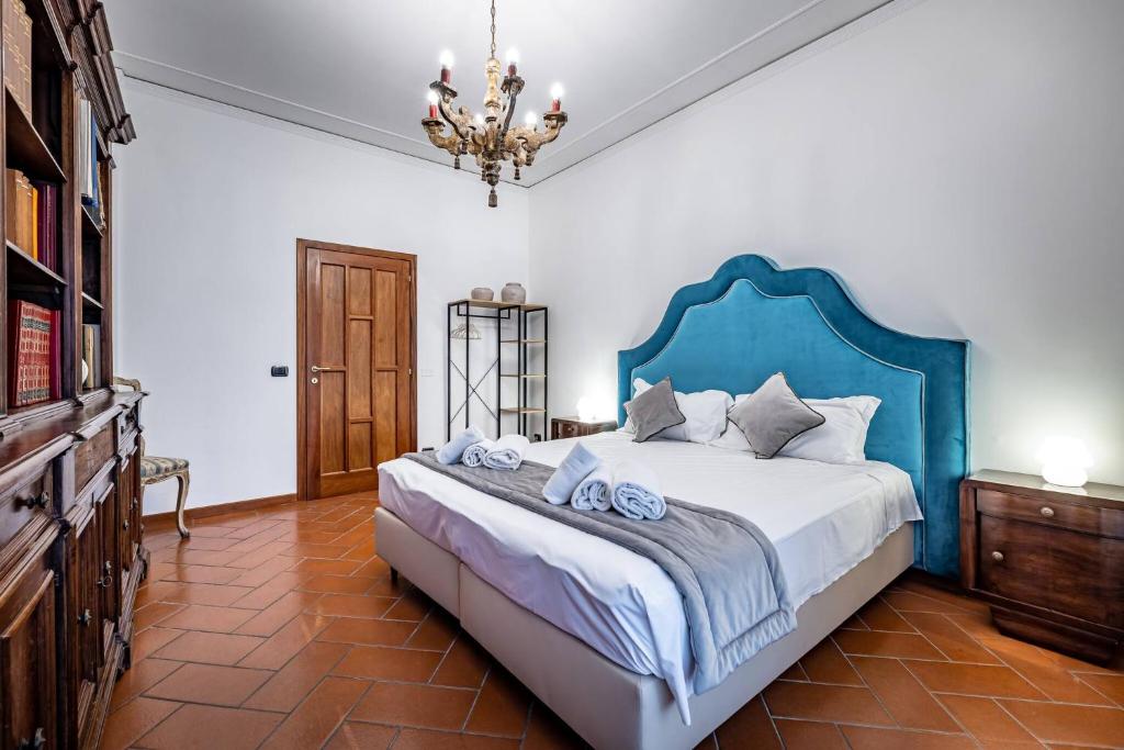 YiD Elegant apt with garage - 2