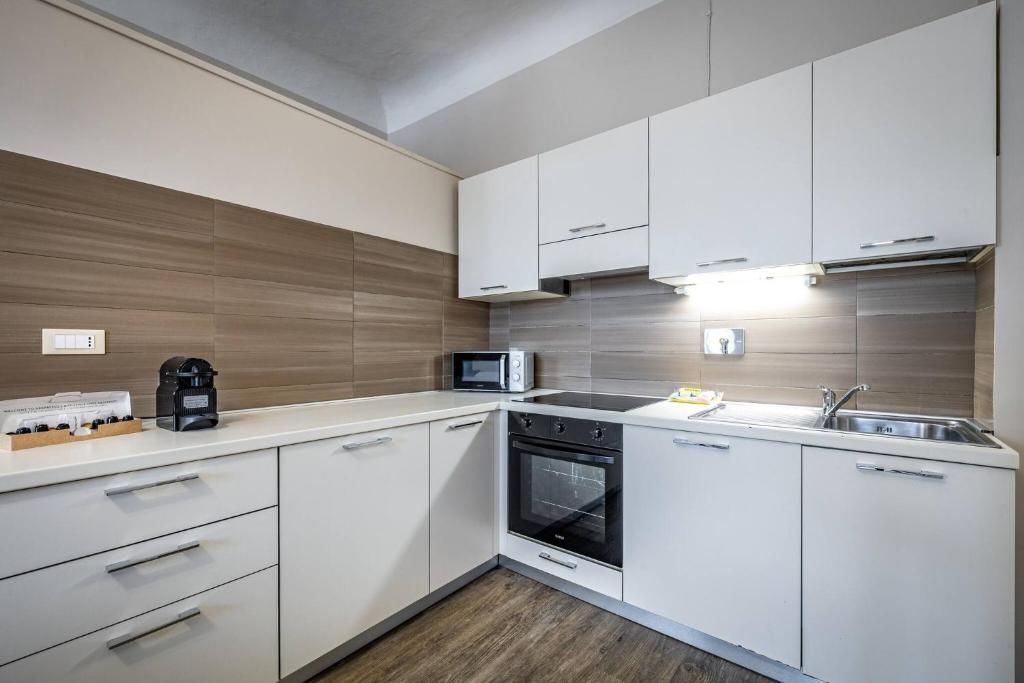 YD charming apartment near main station - 4