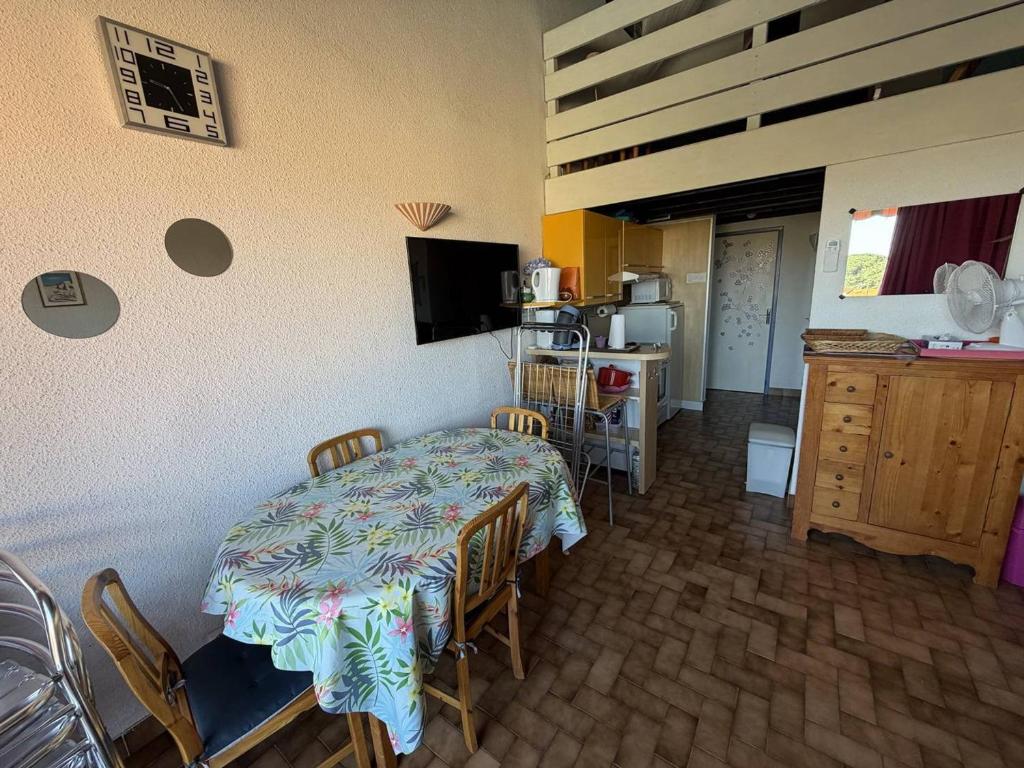 Appartement Spacieux avec Mezzanine et Parking, Proche Plage - FR-1-388-68 - 5