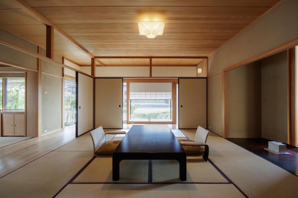 Hiiragiya