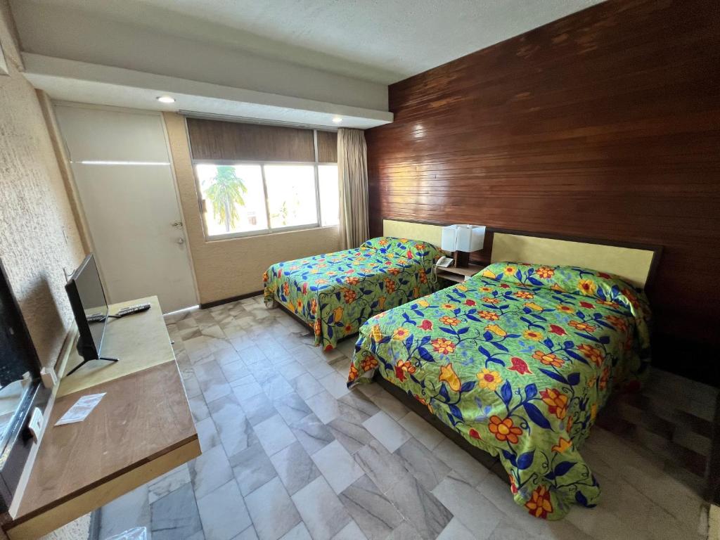 Hotel De Cima Beach Club - 2
