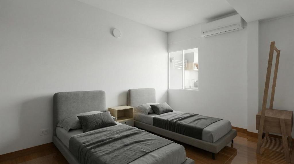 Santa Ana Apartment with Private Parking near Hospital - 2