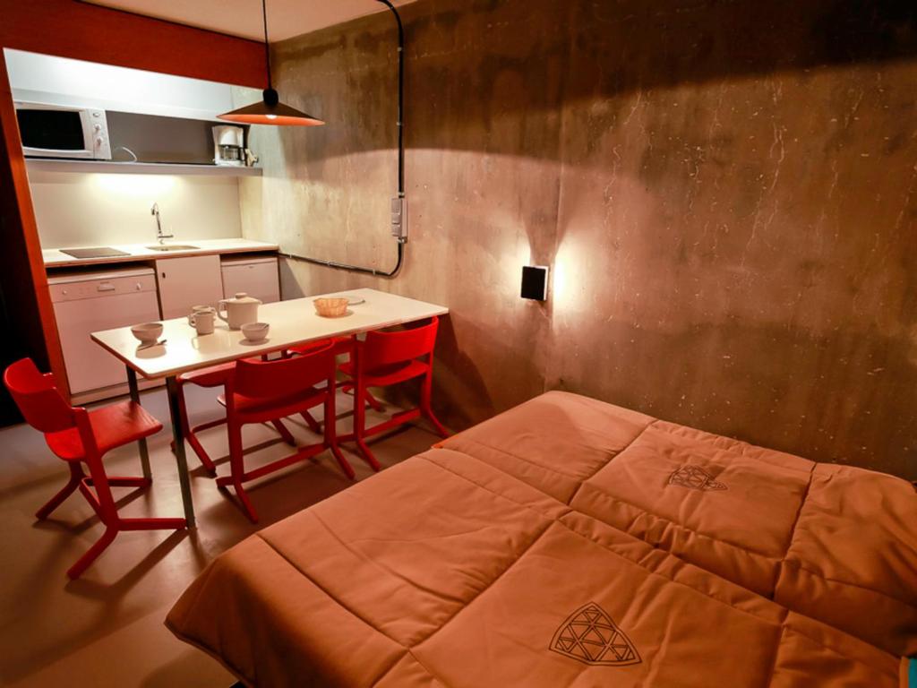 Studio confortable ski aux pieds, balcon sud, 5 pers. - 3