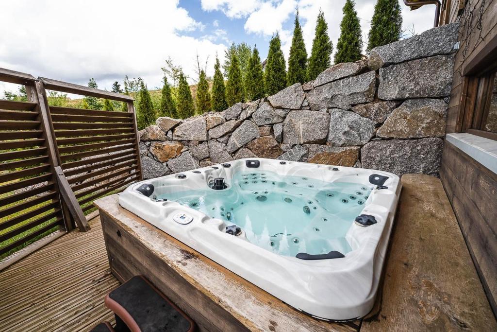 Perle Noire chalet dexception avec jacuzzi et saun - 2