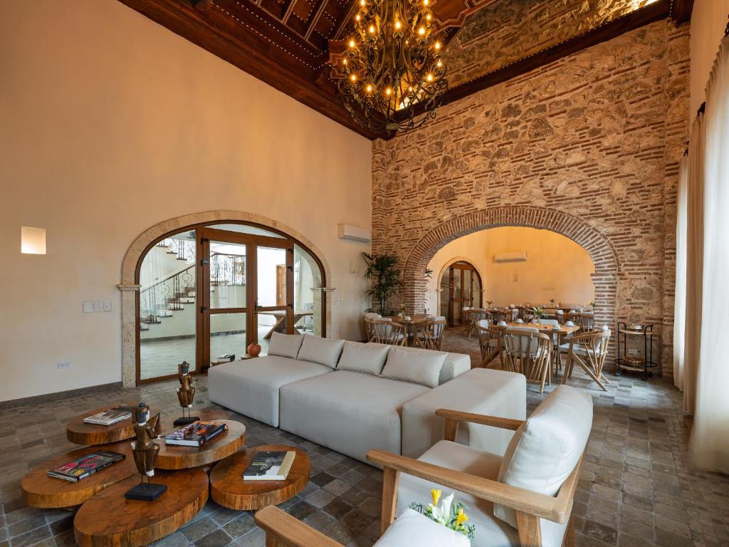 Hotel Voilá Pedregal By Huespedia - 3
